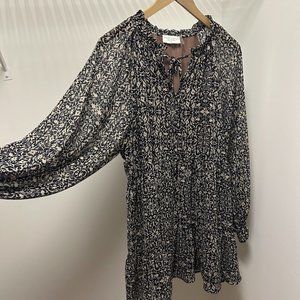 Dress Forum Long Sleeved Flowy Dress -  Size Large
